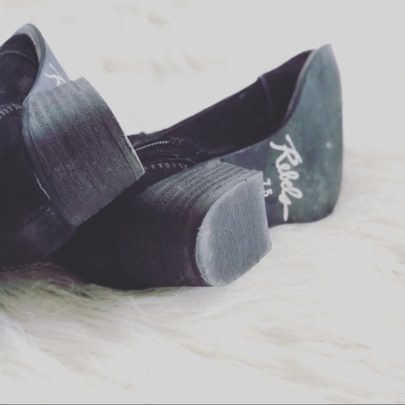 ➕➕ Black Leather Suede Cutout Ankle Boots Booties - Picture 8 of 8